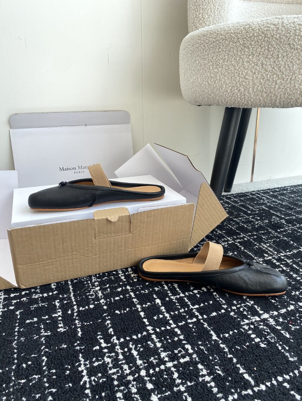 Maison Margiela Mary Jane Split-Toe Mules - Picture 2 of 8